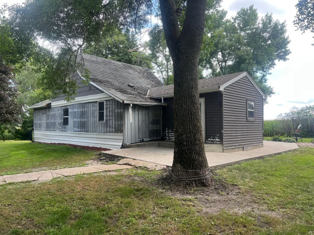 13503 Page Avenue Hutchinson, MN 55350