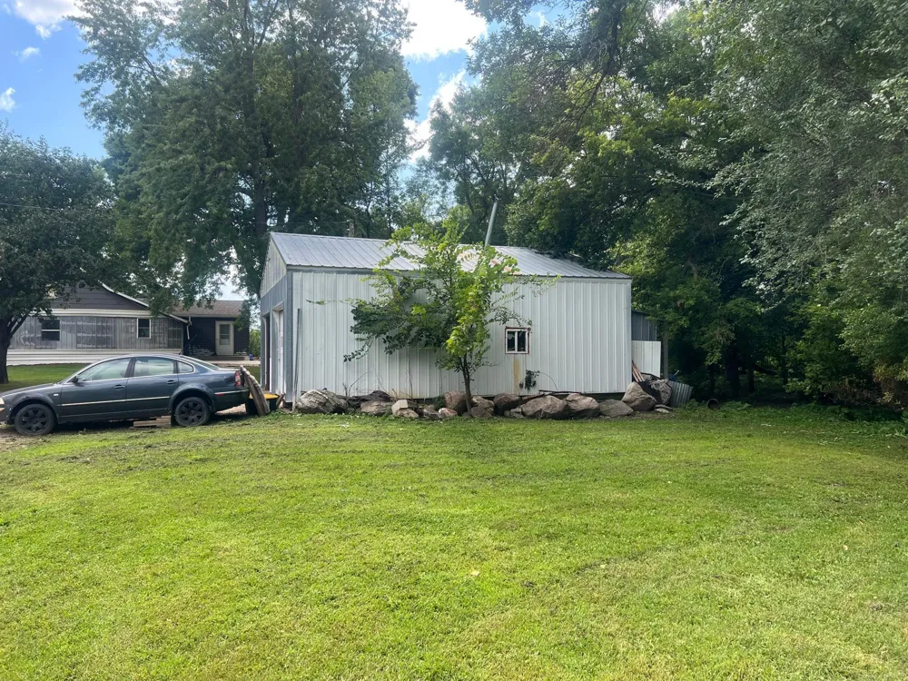 13503 Page Avenue Hutchinson, MN 55350