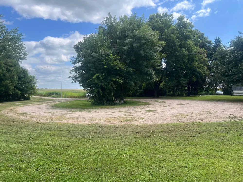 13503 Page Avenue Hutchinson, MN 55350