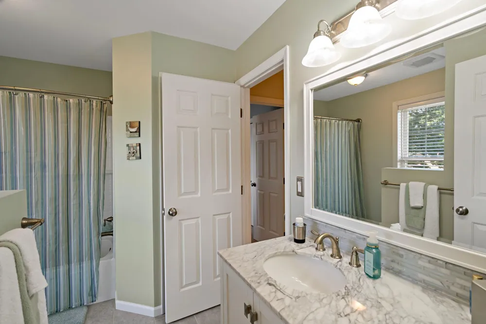 1215 Thorene Place Stillwater, MN 55082