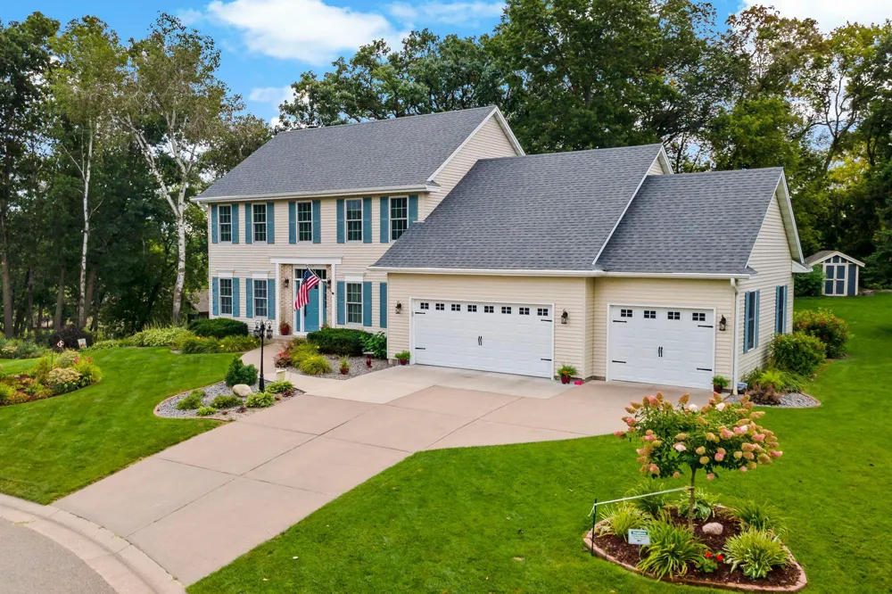 1215 Thorene Place Stillwater, MN 55082