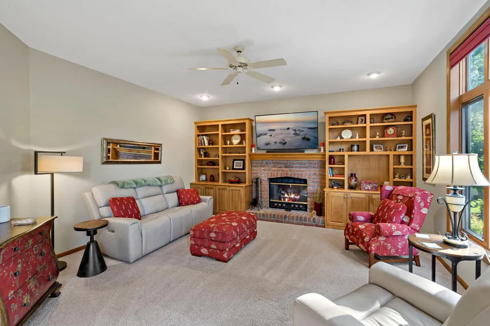 1215 Thorene Place Stillwater, MN 55082