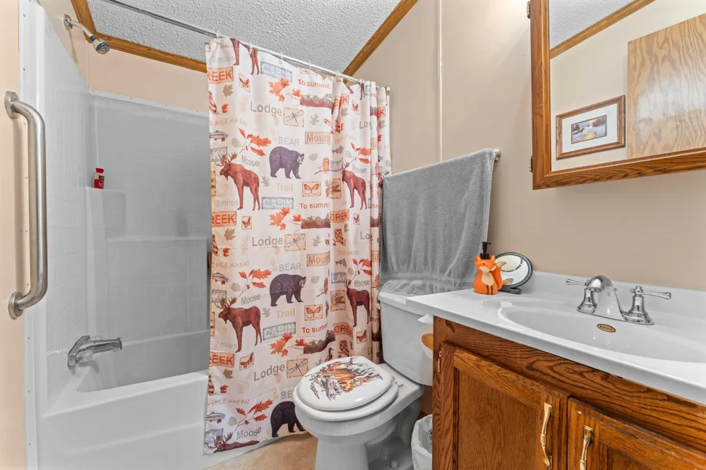 17473 Peggy Lane Grasston, MN 55030