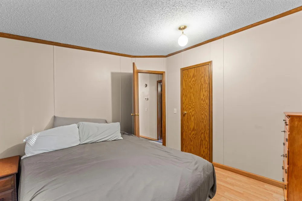 17473 Peggy Lane Grasston, MN 55030
