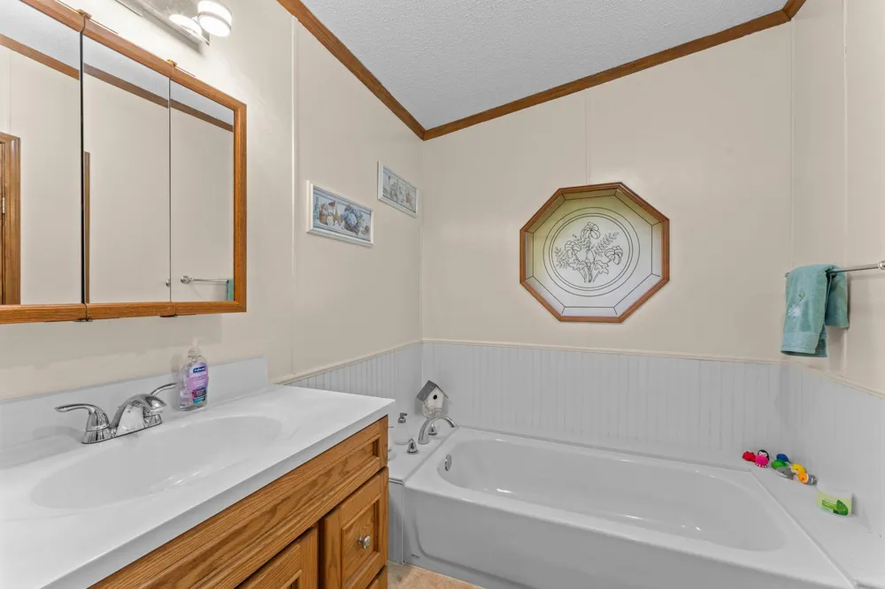 17473 Peggy Lane Grasston, MN 55030