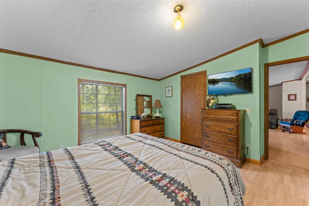 17473 Peggy Lane Grasston, MN 55030