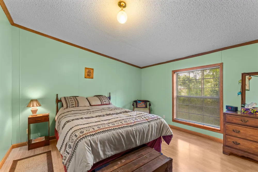 17473 Peggy Lane Grasston, MN 55030