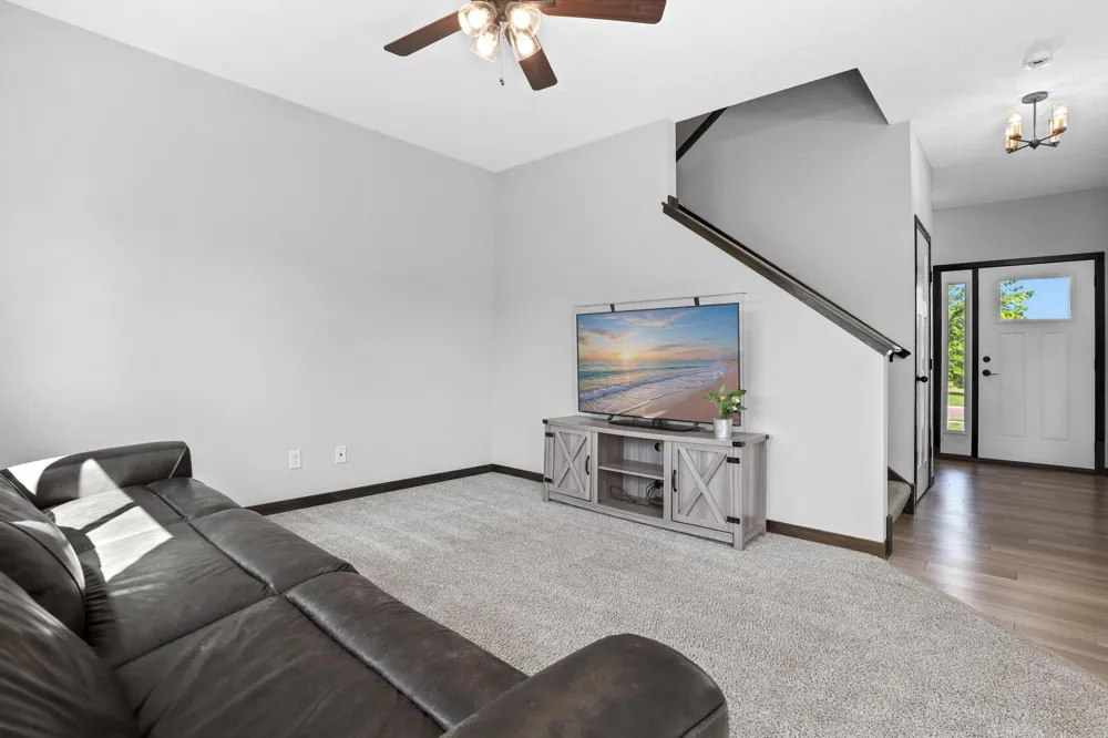 1024 Bellaire Boulevard NW Isanti, MN 55040