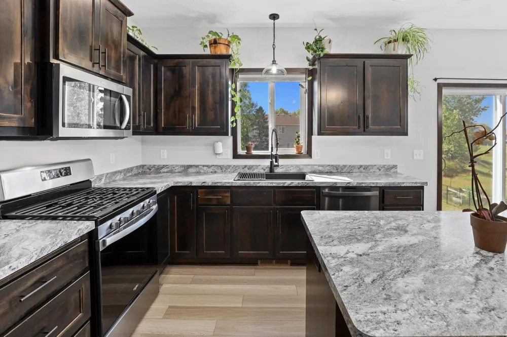 1024 Bellaire Boulevard NW Isanti, MN 55040