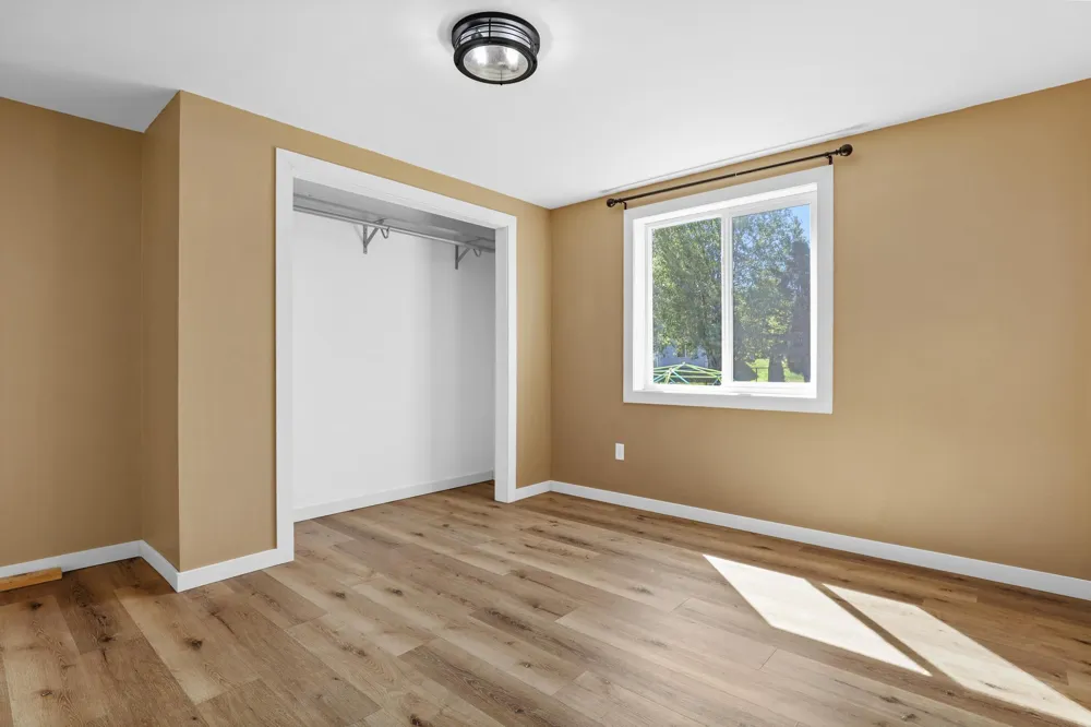 1024 Bellaire Boulevard NW Isanti, MN 55040