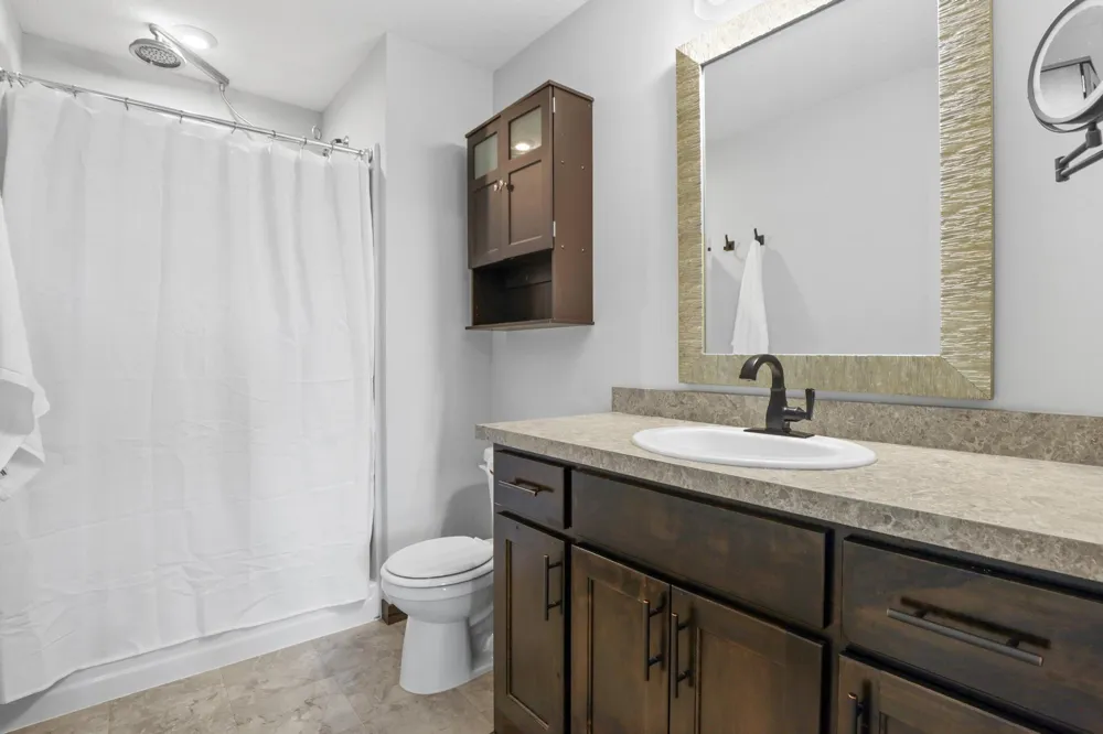 1024 Bellaire Boulevard NW Isanti, MN 55040