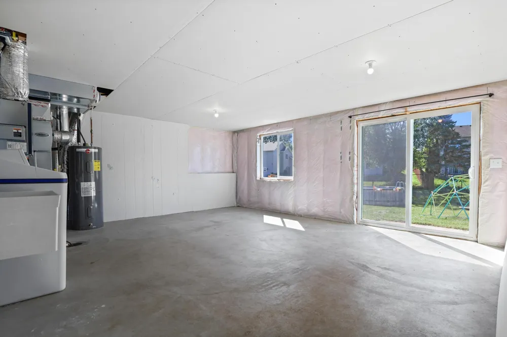1024 Bellaire Boulevard NW Isanti, MN 55040