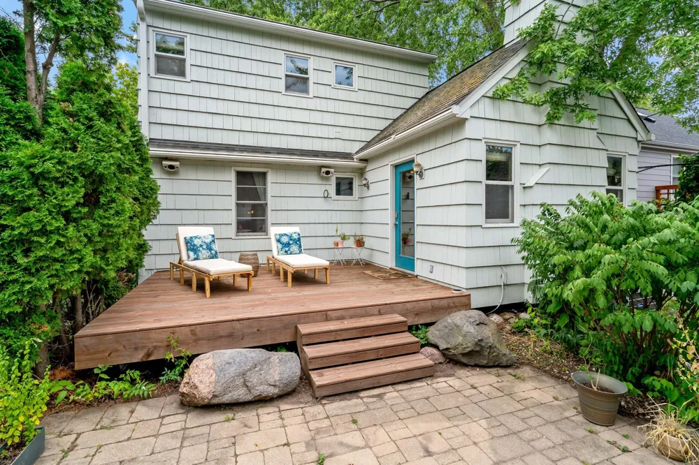 5434 Vincent Avenue S Minneapolis, MN 55410