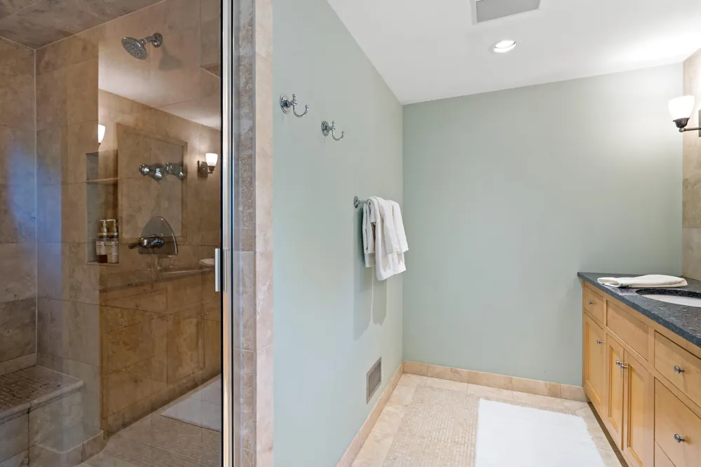 5434 Vincent Avenue S Minneapolis, MN 55410