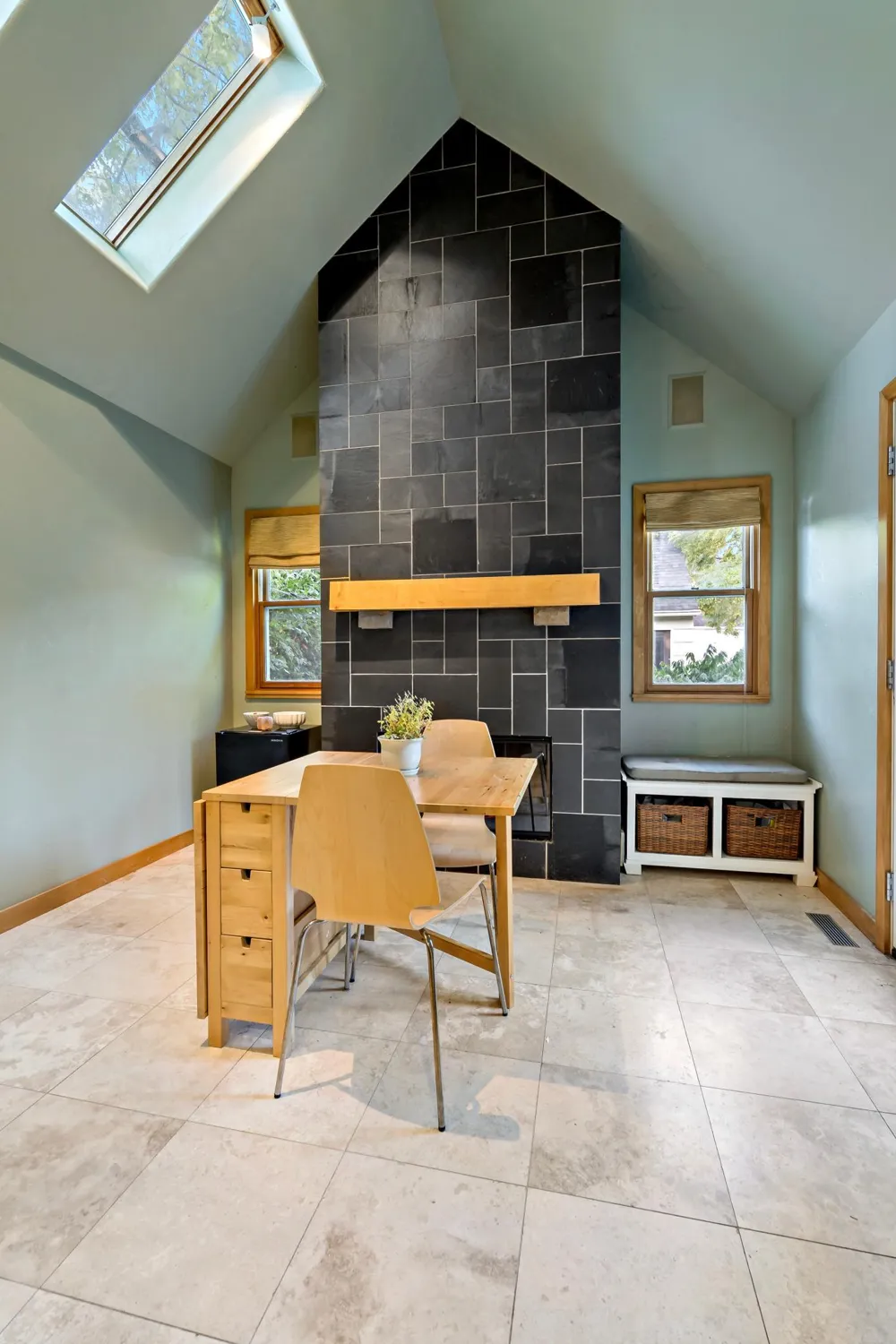 5434 Vincent Avenue S Minneapolis, MN 55410