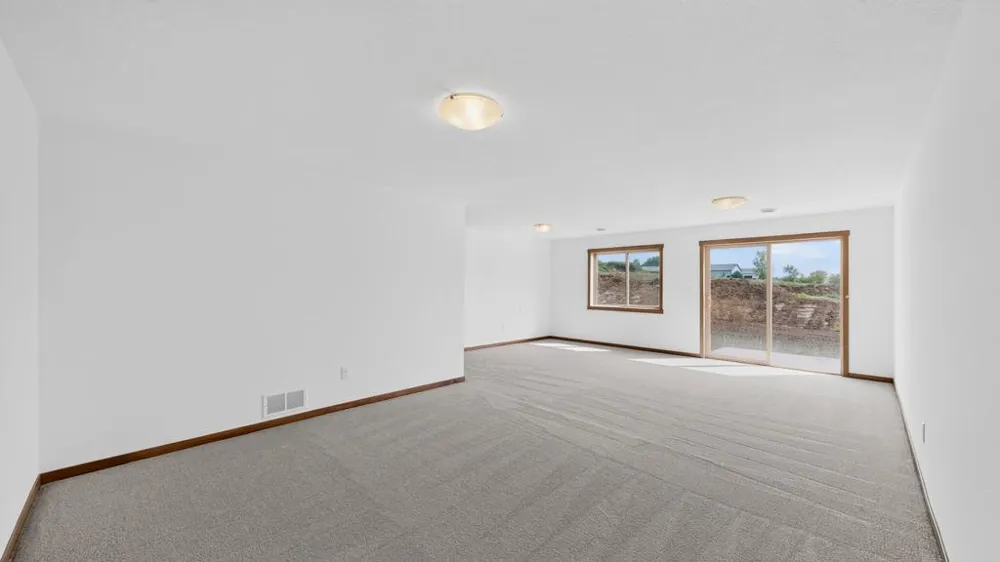 6176 Cody Lane NW Rochester, MN 55901
