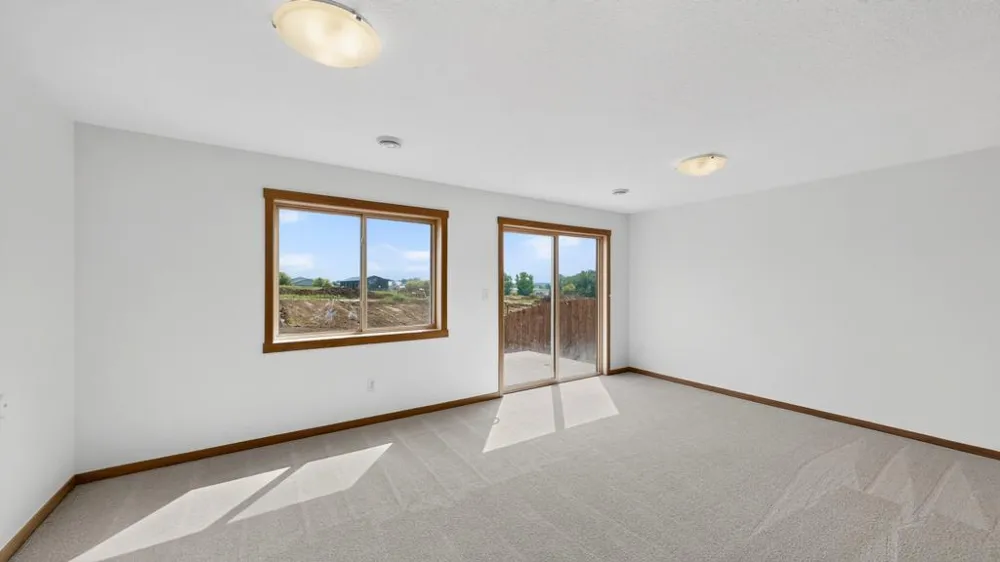 6176 Cody Lane NW Rochester, MN 55901