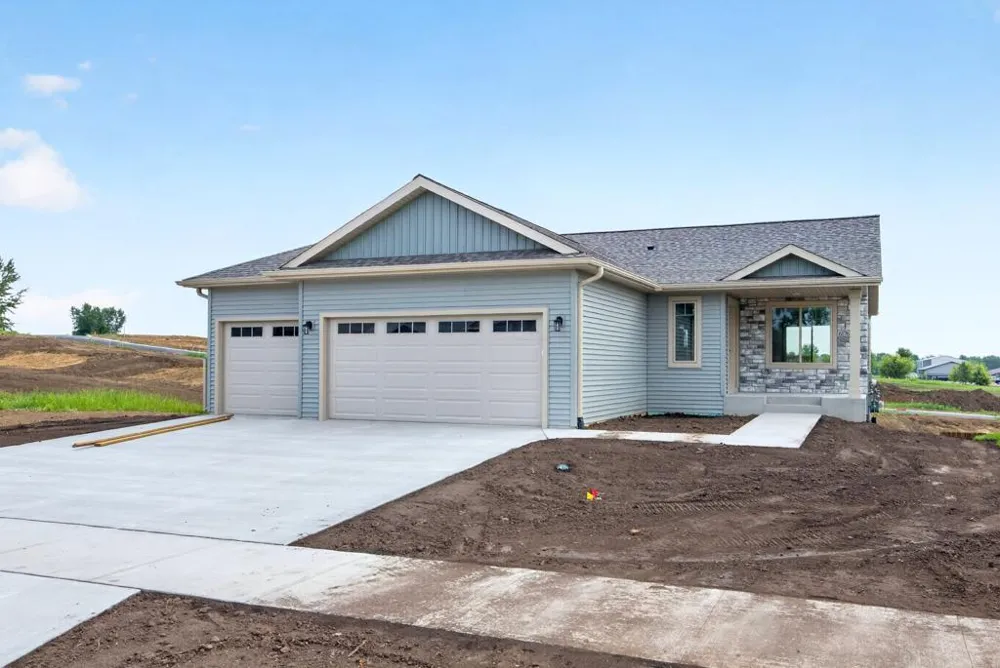 6176 Cody Lane NW Rochester, MN 55901