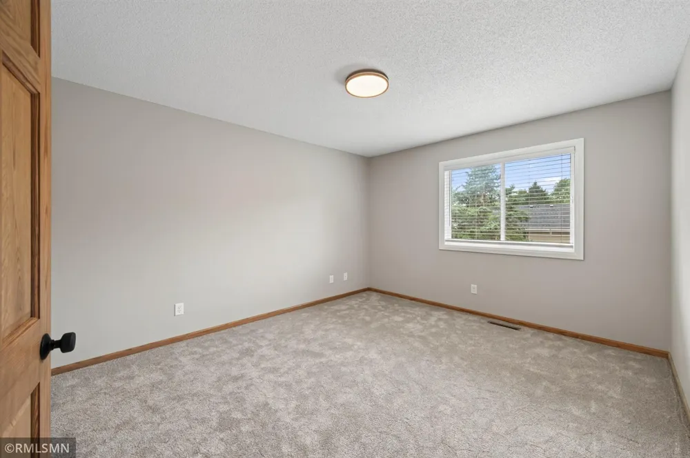 89 126th Lane NW Coon Rapids, MN 55448