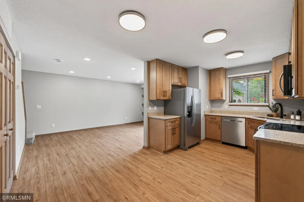 89 126th Lane NW Coon Rapids, MN 55448