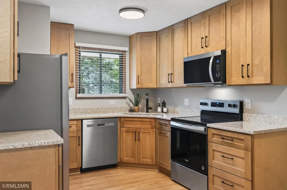 89 126th Lane NW Coon Rapids, MN 55448