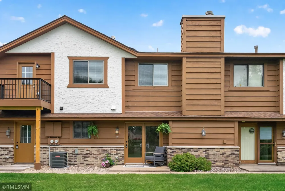 89 126th Lane NW Coon Rapids, MN 55448