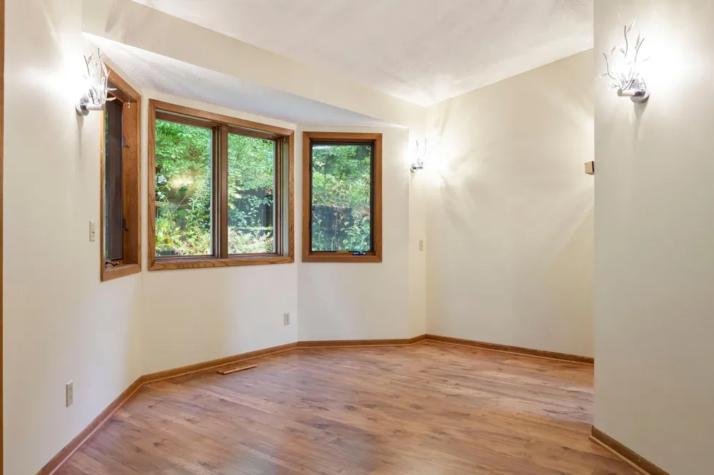 5546 Village Drive Edina, MN 55439