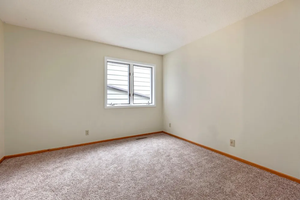 5546 Village Drive Edina, MN 55439