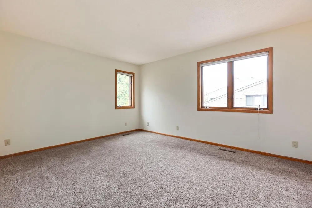 5546 Village Drive Edina, MN 55439
