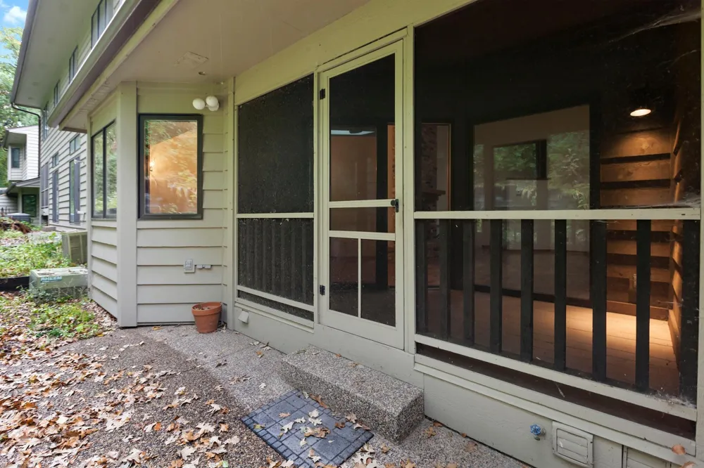 5546 Village Drive Edina, MN 55439
