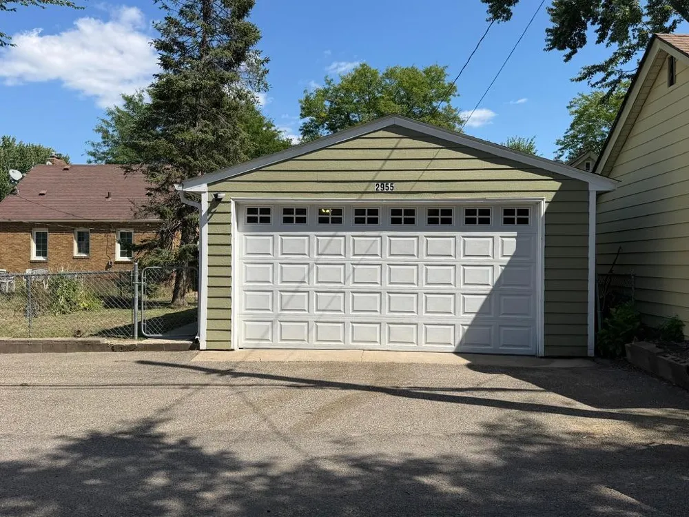 2955 Queen Avenue Minneapolis, MN 55411