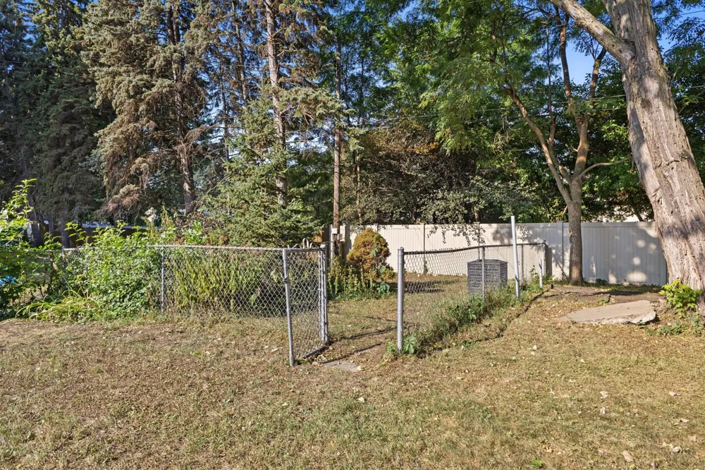 7430 Able Street NE Fridley, MN 55432