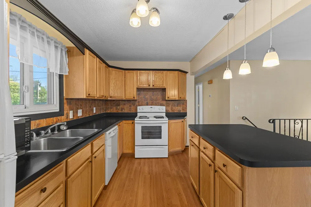 7430 Able Street NE Fridley, MN 55432