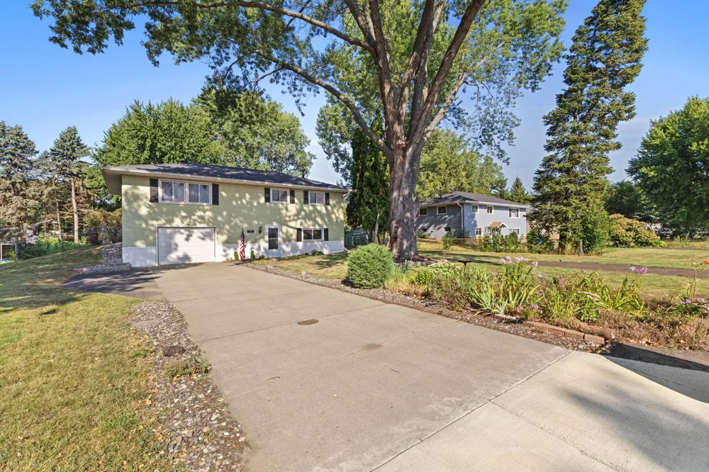 7430 Able Street NE Fridley, MN 55432