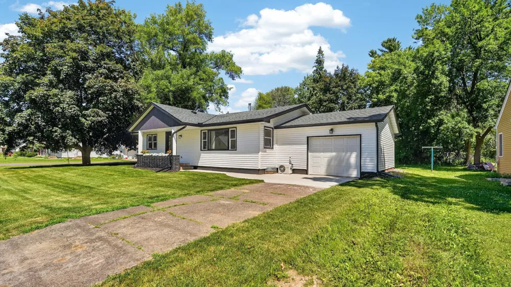 285 W 1st Street Rush City, MN 55069