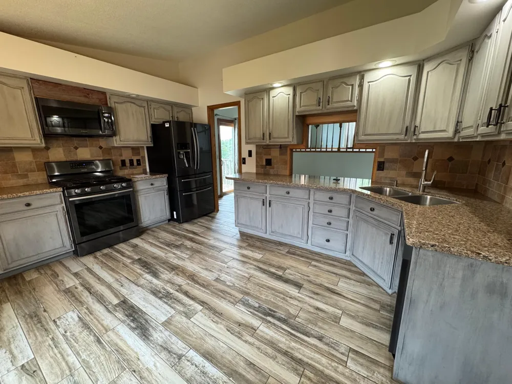 4002 Oak Knoll Drive Eau Claire, WI 54701