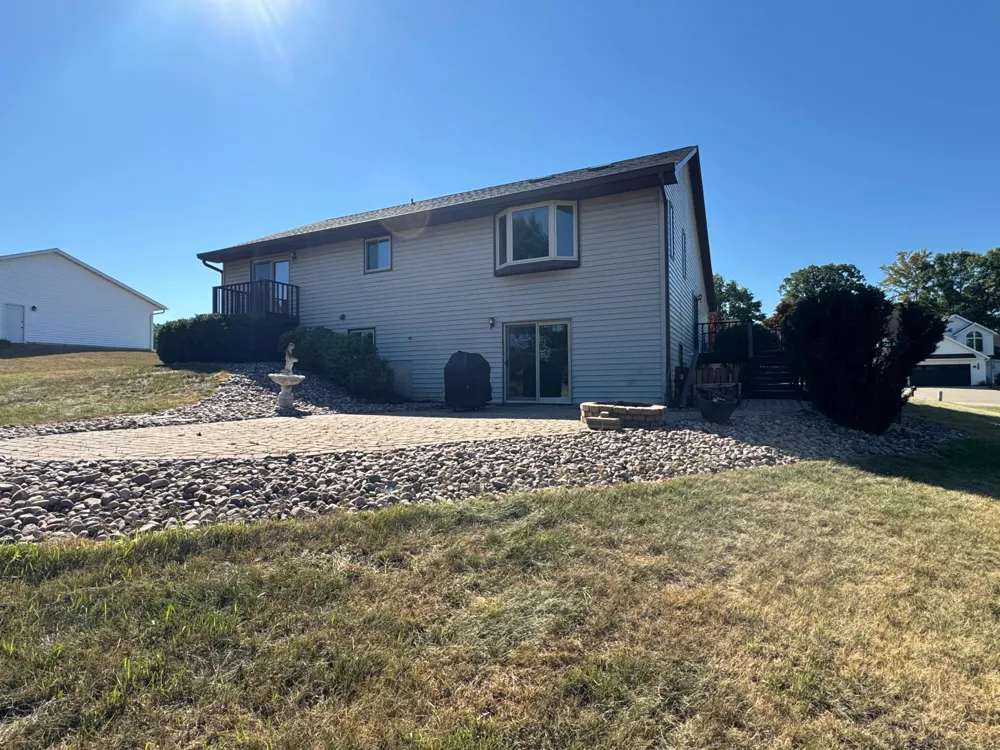 4002 Oak Knoll Drive Eau Claire, WI 54701