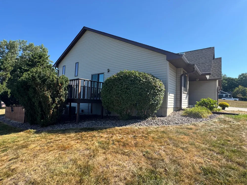 4002 Oak Knoll Drive Eau Claire, WI 54701