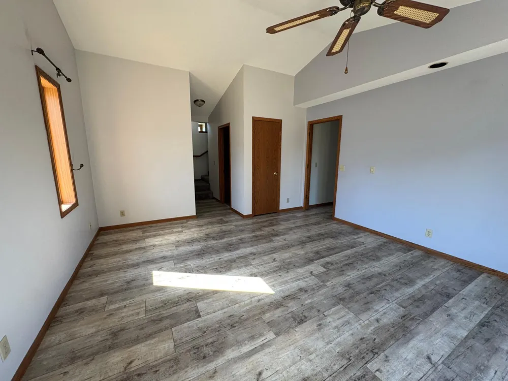 4002 Oak Knoll Drive Eau Claire, WI 54701