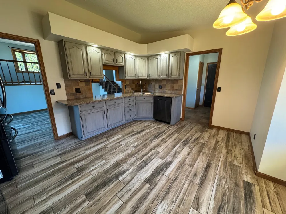 4002 Oak Knoll Drive Eau Claire, WI 54701