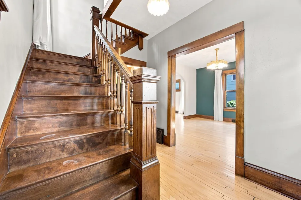 819 8th Avenue Fargo, ND 58102