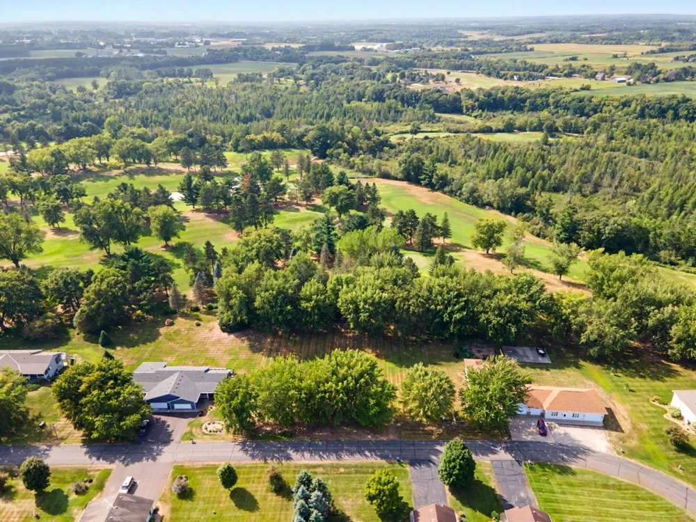 2027 and 2029 Highland Circle W Mora, MN 55051