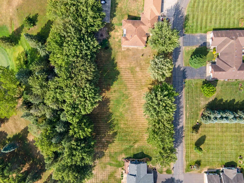 2027 and 2029 Highland Circle W Mora, MN 55051