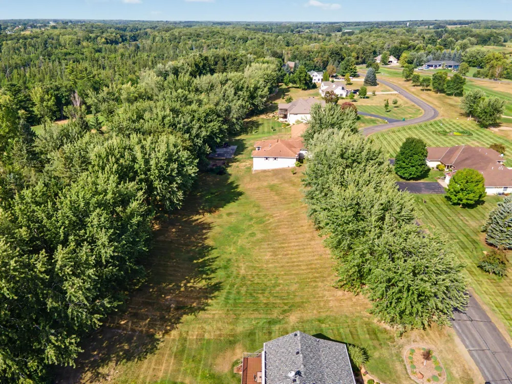 2027 and 2029 Highland Circle W Mora, MN 55051