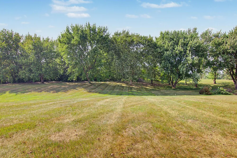 2027 and 2029 Highland Circle W Mora, MN 55051