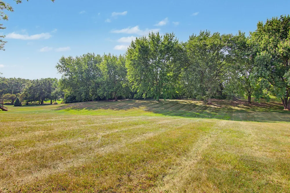 2027 and 2029 Highland Circle W Mora, MN 55051