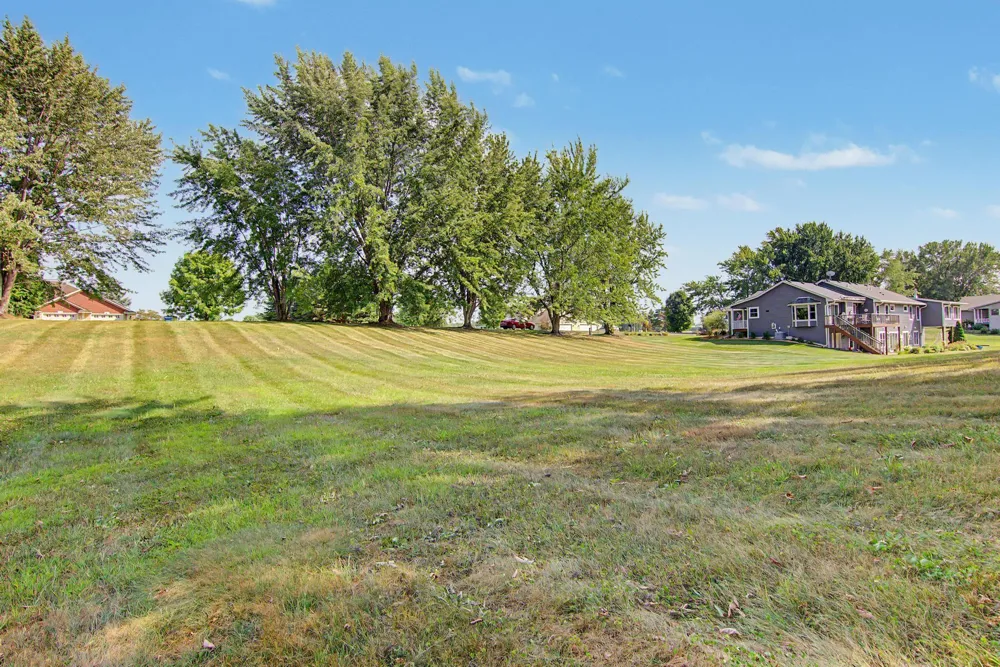 2027 and 2029 Highland Circle W Mora, MN 55051