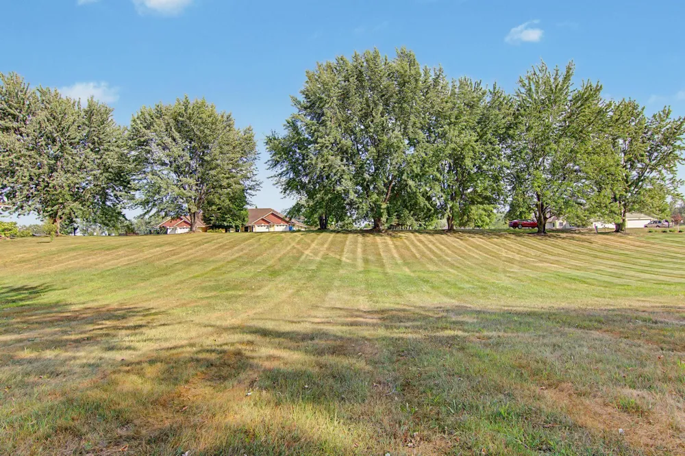 2027 and 2029 Highland Circle W Mora, MN 55051
