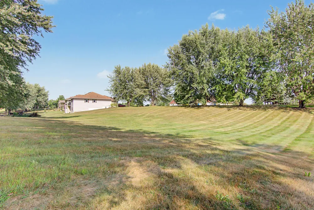 2027 and 2029 Highland Circle W Mora, MN 55051