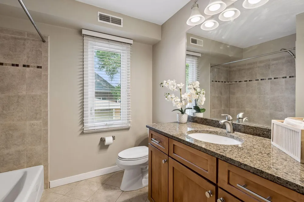 5412 France Avenue S #112 Edina, MN 55410
